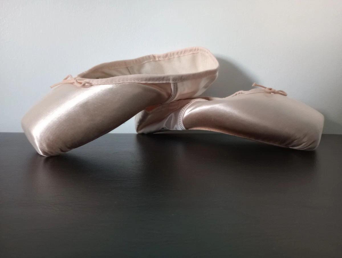 Suffolk solo shop pointe shoes