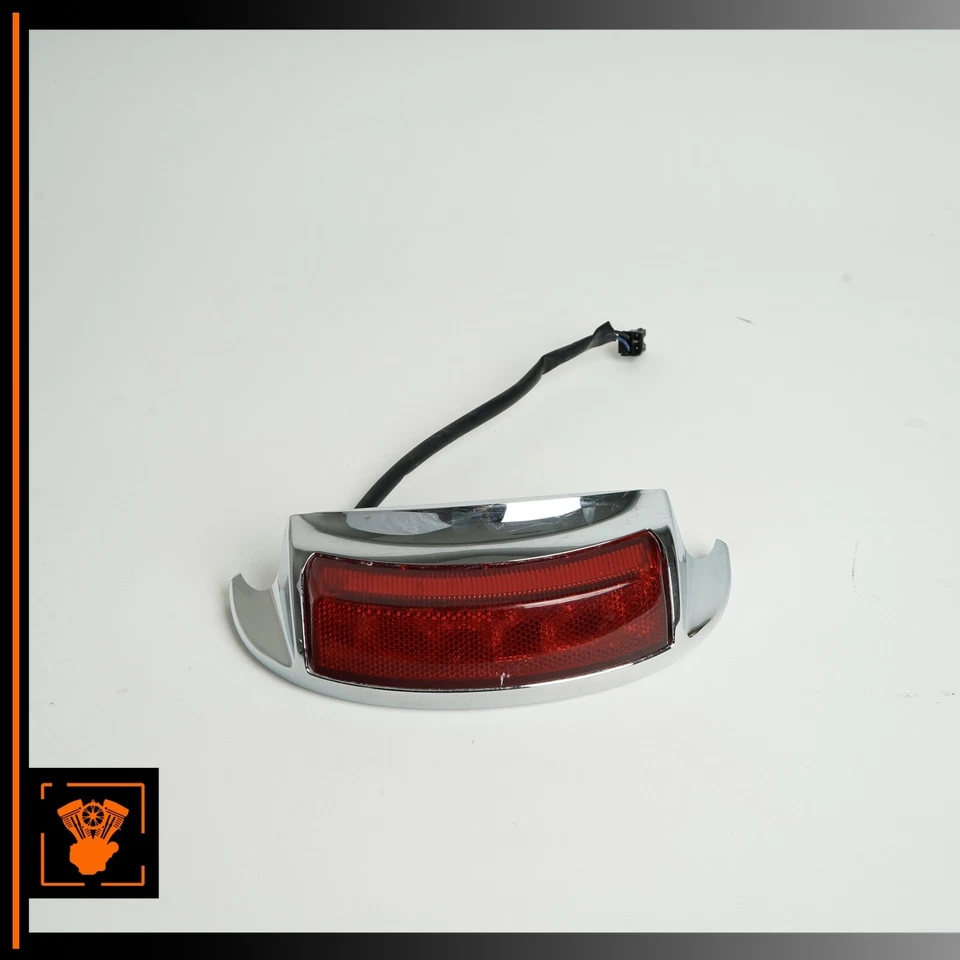 Harley Electra Glide 2010 guardabarros trasero punta de funcionamiento luz de freno 5858630 OEM Foto 4 de 4