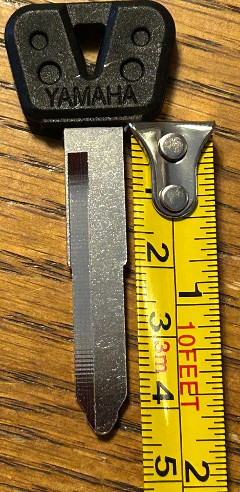2 llaves en blanco Yamaha TT-R225 R250 V Max Star Venture Vino Warrior WR250R XC155 XC Foto 3 de 3