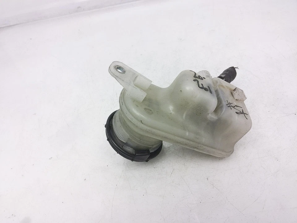 Acura Rdx 2007-2012 Brake Master Reservoir Tank 46100-Stk-A01 - Image 2 of 4