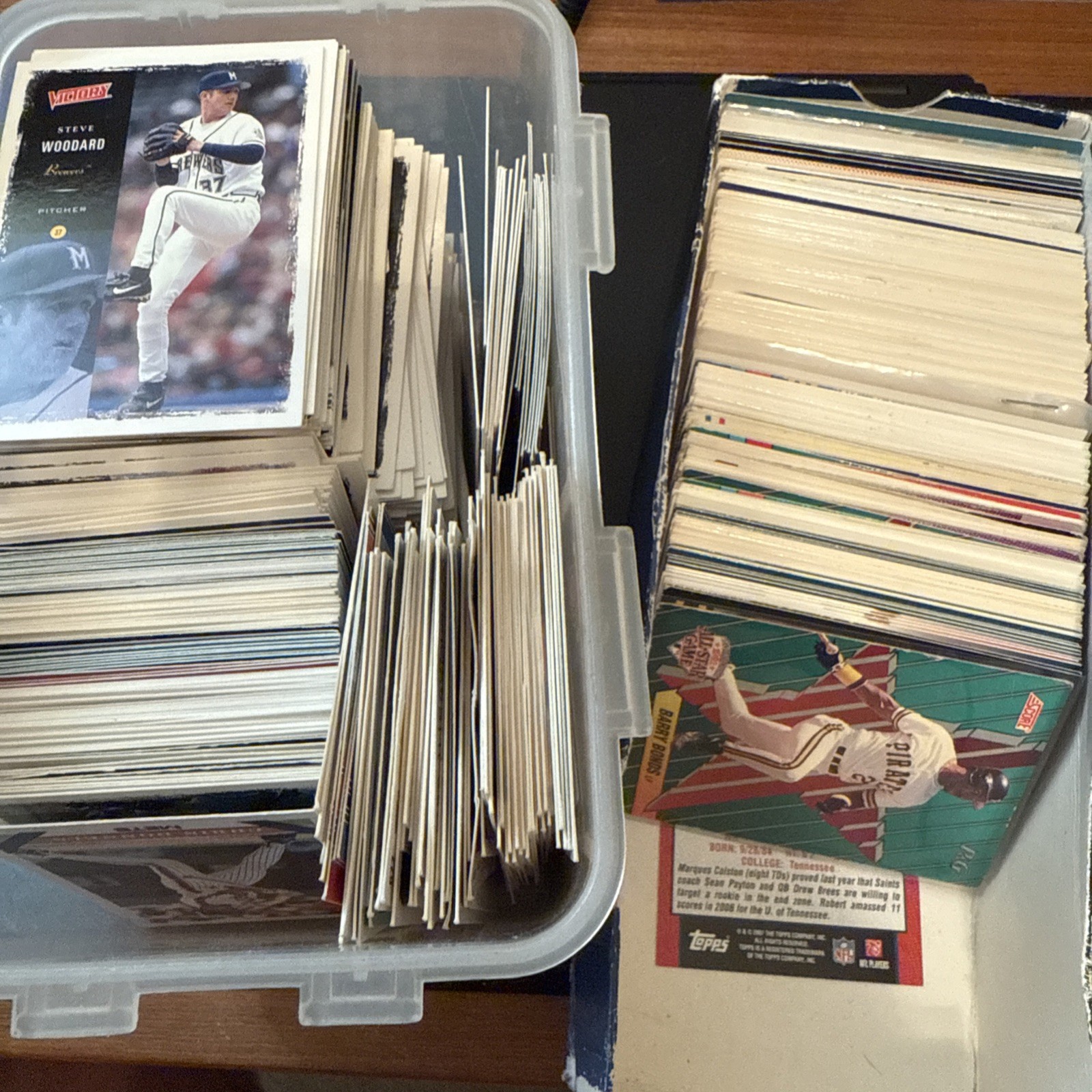 Mixed lot (baseball, basketball, hockey and football cards) Read Description
