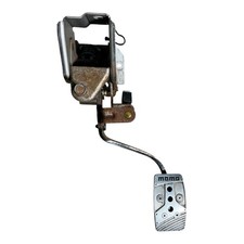 03-08 Nissan 350z G35 Oem Manual Trans 6-spd Clutch Pedal 46503ac705 Momo Pedal