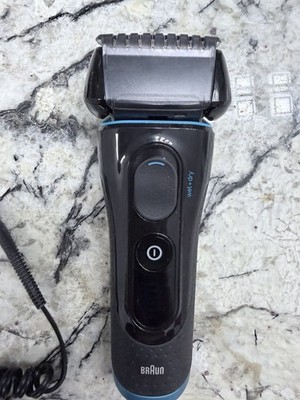 Bruan Series 5 Men s Wet/dry Electric Shaver With Trimmer Built In Fully Working