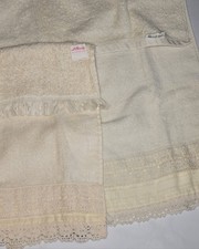 Vtg St Mary s Cream 3 Pc Towel Set Fringe Crochet Lace Boho Cottagecore USA