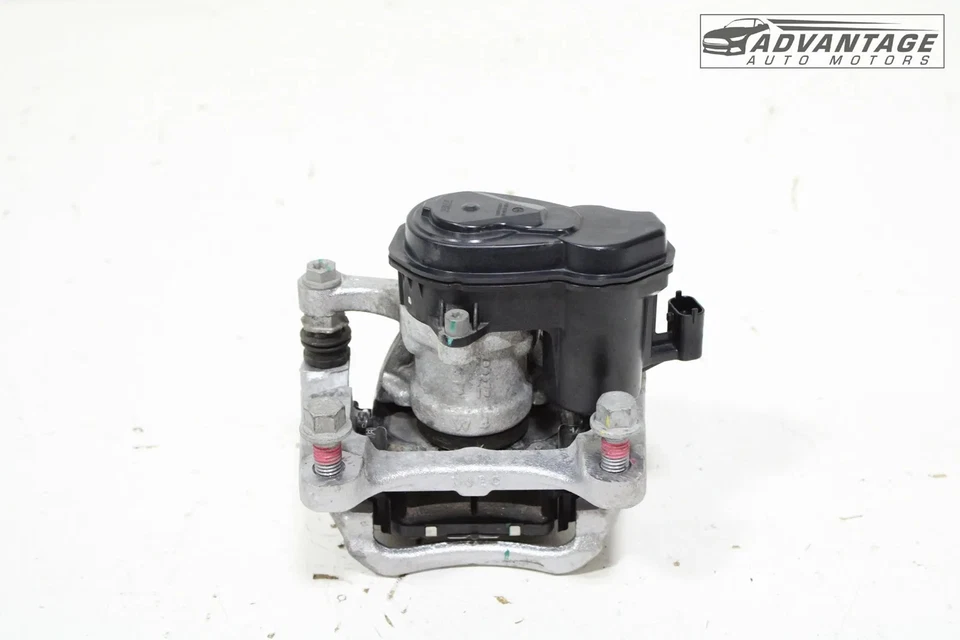 PINZA DE FRENO ABS DISCO TRASERO IZQUIERDO CHEVROLET TRAX 2024 1,2 L TRACCIÓN DELANTERA OEM Foto 3 de 4