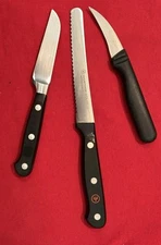 WUSTHOF (2) 4000 PARING KNIVES -(1) 4000/8cm & (1) 4036 AND (1) GOURMET SERRATED