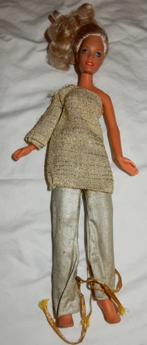 Vintage KENNER DARCI COVERGIRL Doll In DISCO GOLD  CLOTHES OUTFIT