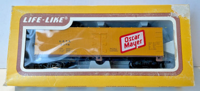 Vintage HO Scale Life-Like 8501 Oscar Mayer Reefer Car  O. M. Freight Car New