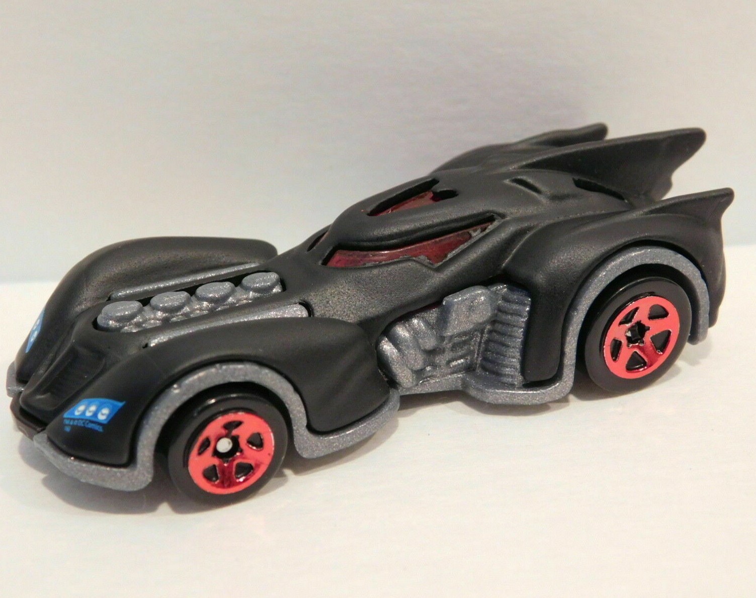 Arkham Asylum Batmobile. EXCLUSIVE 2017 
