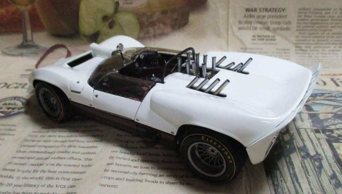 EXOTO 1/18 1965 Chaparral 2 Prototype I Original Fenders Out EXOTO 1/18 1965 Chaparral 2 Prototype I Original Fenders Out