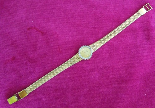Pulsar watch by Seiko lady's V400-LA 56A dressy gold tone diamond watch - Picture 2 of 12