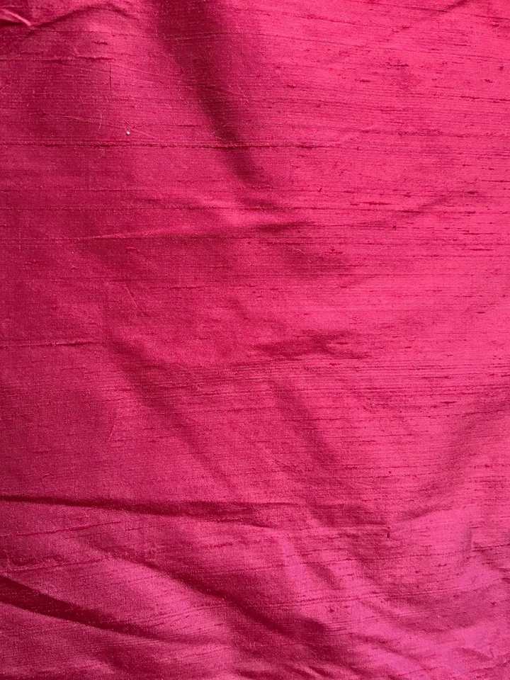 By yard : Gorgeous silk damask (unused) - Image 3 of 4