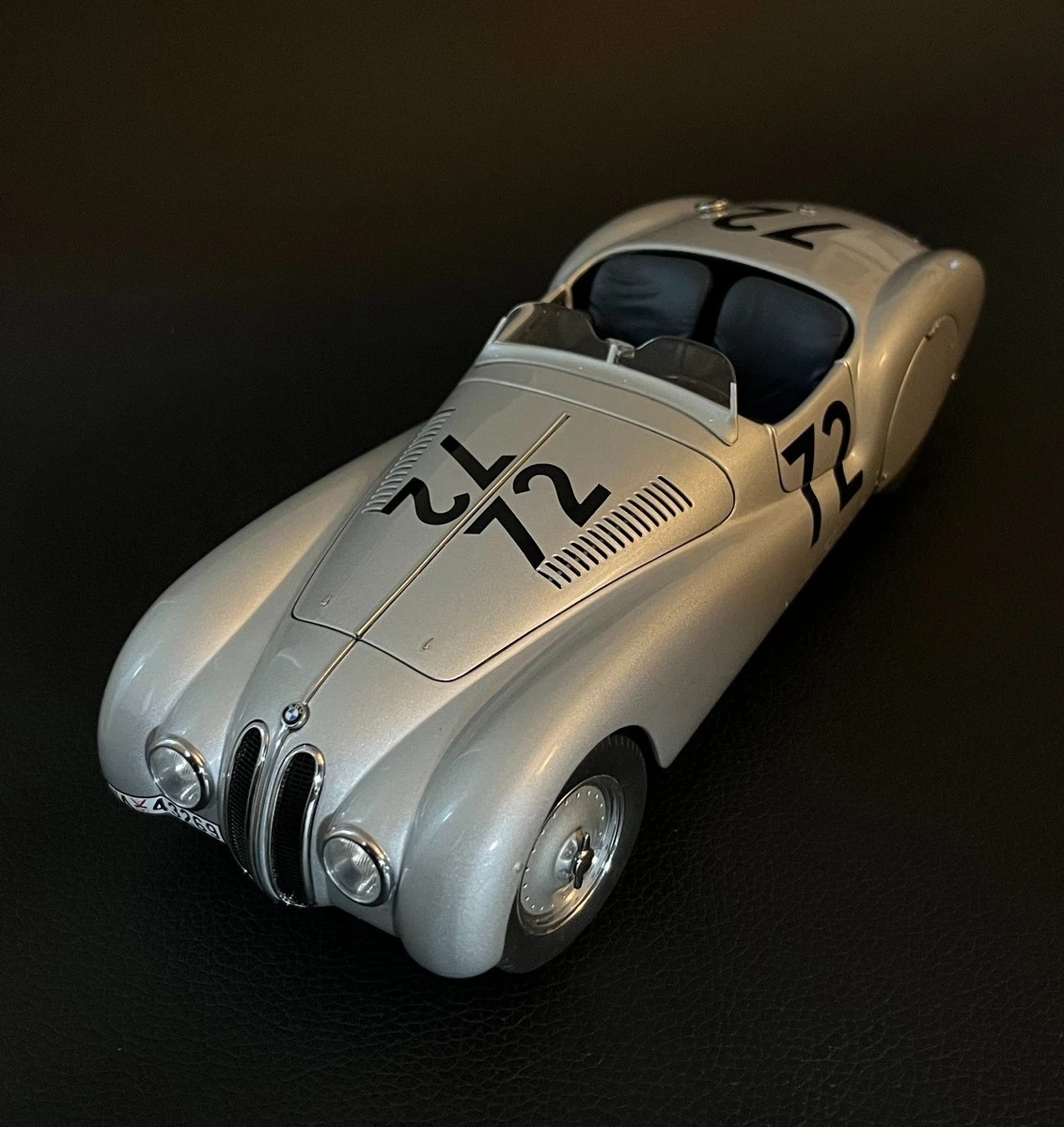 AUTOart BMW 1:18 Contemporary Manufacture Diecast Cars, Trucks