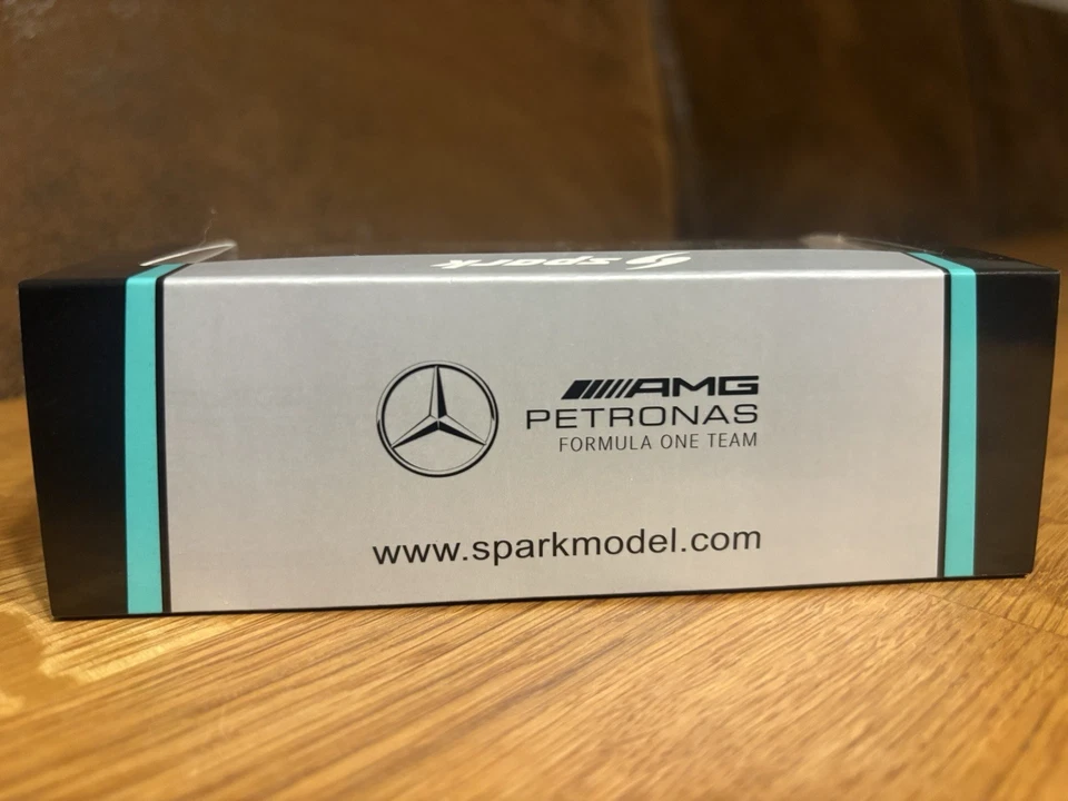 Mercedes F1 W15 AMG Petronas F1 Sieger GP Las Vegas 2024 Hamilton, Spark 1:43 - Bild 3 von 3