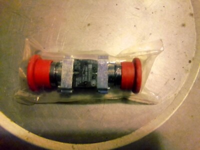 COMOK 22mm Red Mushroom Emergency Stop Switch - Latching Push Button 600V 10A Self-Locking Safety Switch