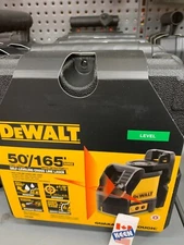 DEWALT CANADA 165 ft. Red Self-Leveling Cross-Line Laser Level w/(3)AA Batteries