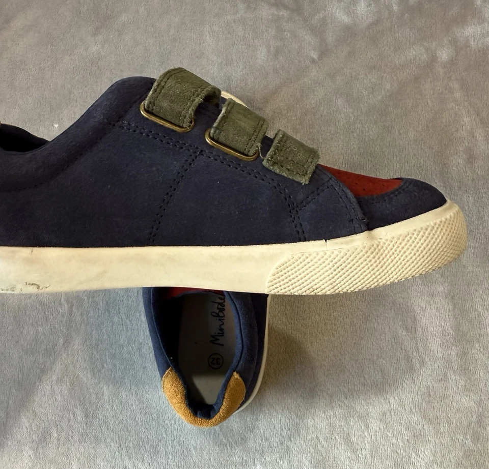 Mini Boden Talla 32 Zapatillas bajas de gancho y bucle Multicolor Gamuza Azul Marino Niño Zapatos Foto 2 de 4