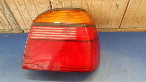 VW GOLF III (1H1) Rücklicht Rückleuchte rechts mit Lampenträger 1H6945112