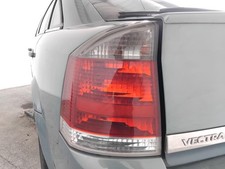 Opel Vectra C GTS Facelift orig.Rückleuchte Heckleuchte links Fliessheck BJ2006