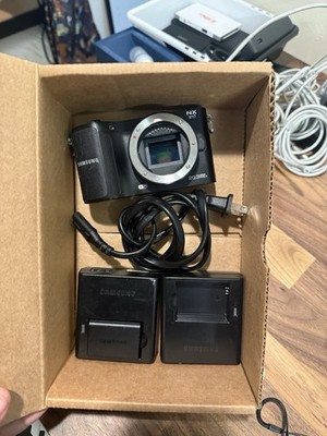 Samsung NX NX210 20.3MP Digital Camera - Black (Kit w/ 18-55mm