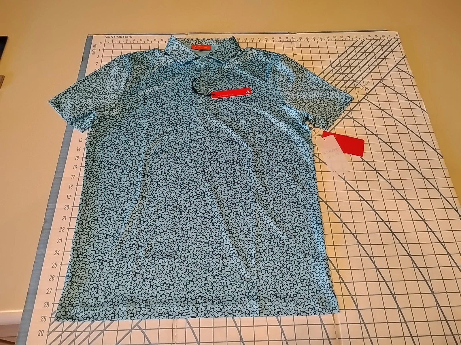 MENS MEDIUM BRIGHT LIGHT BLUE REDVANLY FLORAL POLO SHIRT - NWT
Opens in a new window or tab