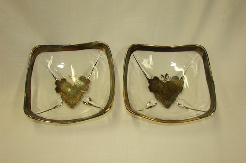 Mid-Century Georges Briard UNUSUAL GRAPE DESIGN * 2 Square Silver & Gold Bowls - Picture 7 of 11