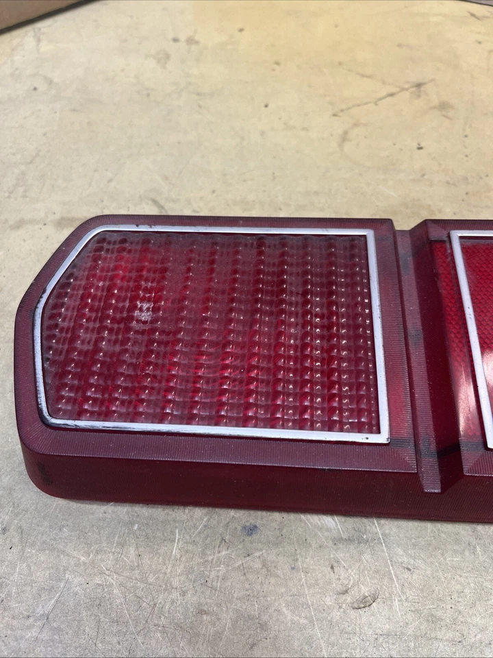 Ford Pinto 1979 1980 luz trasera izquierda lado del conductor Bobcat Foto 4 de 4