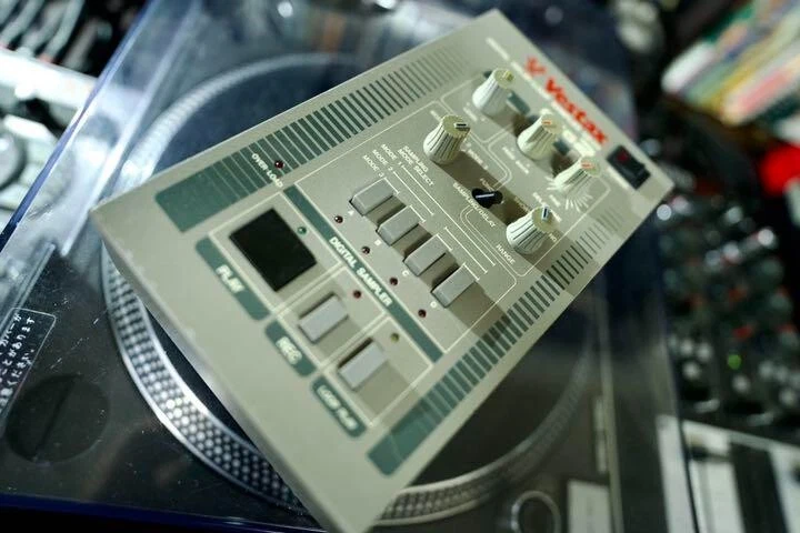 VESTAX DSG2 Digital Delay/ loop sampler Vestax DIGITAL DELAY/LOOP