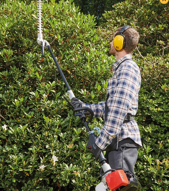 Petrol 5 in 1 Multi Tool Garden Brushcutter Strimmer Chainsaw Hedgecutter