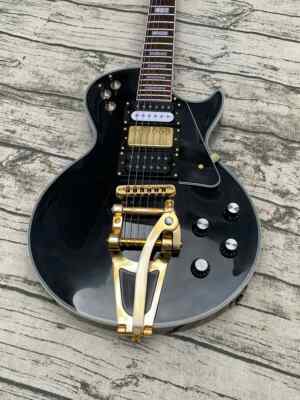 Factory Customized Black Beauty Electric Guitar 3 Pickups with A Top Quality
