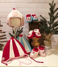 Baby Fleece Hat  Booties adorned w/ Peppermint Candy - 0-12M / Christmas - NWT