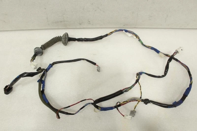 Arnés de cables puerta trasera izquierda Toyota Sequoia 2001 2002 2003 2004 2005 2006 2007 Foto 2 de 4