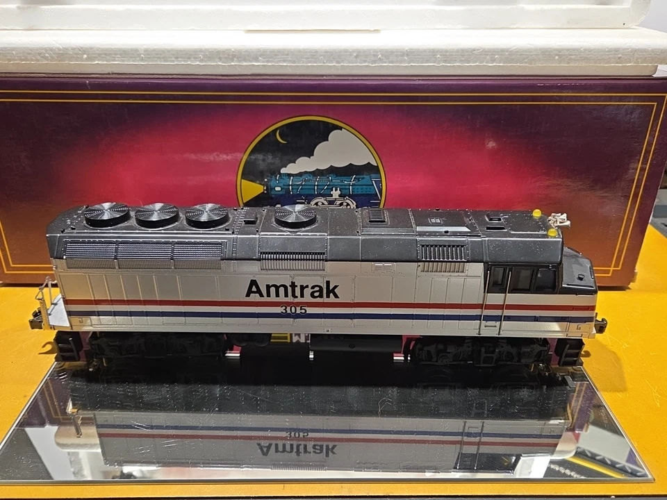 MTH Premier Amtrak #305 F40PH Diesel Engine - With Dallee E Unit 20-2147LP - Image 2 of 4