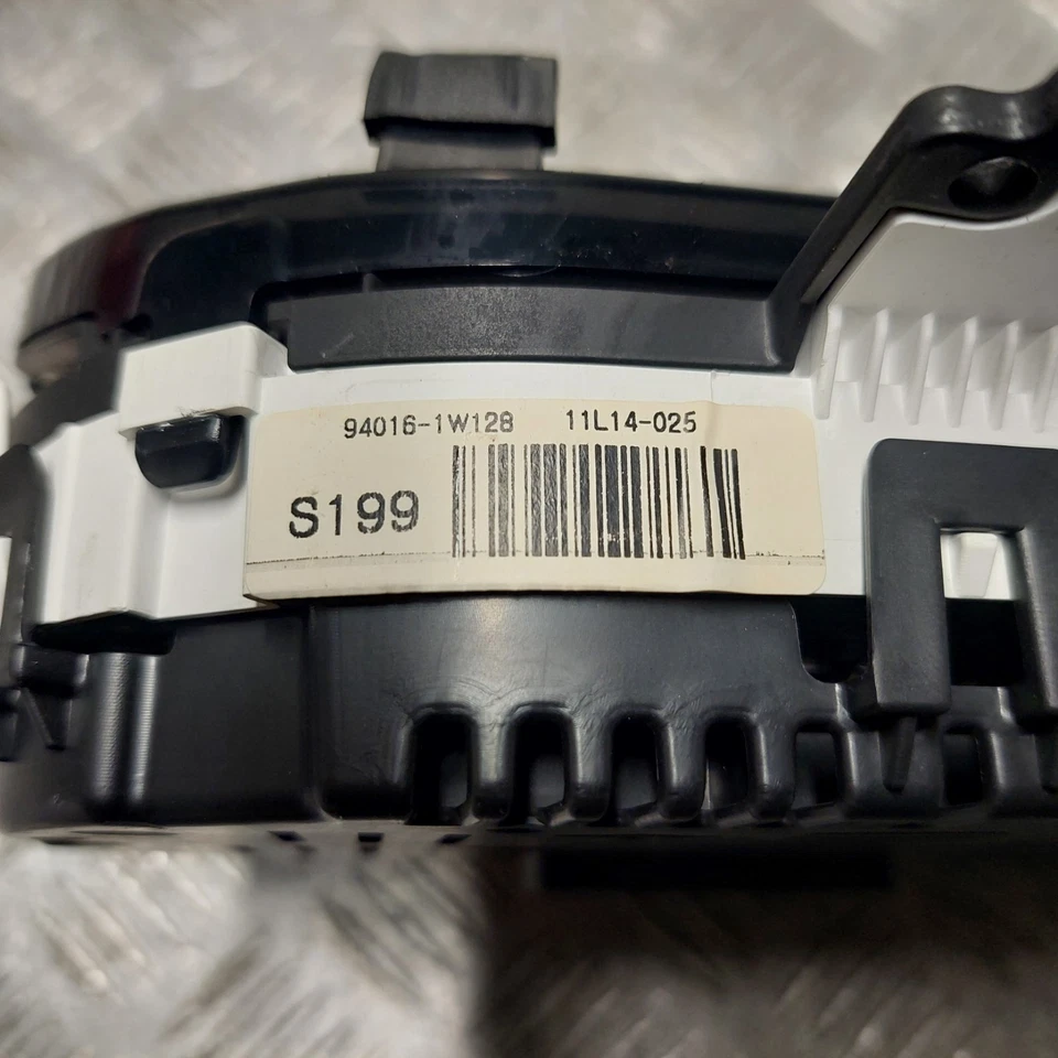 Kia Rio 3 MK3 2012 1.4 petrol ignition barrel key transponder engine ecu kit - Image 4 of 4