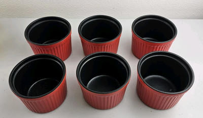 6 Maxwell Williams Designer Microstoven Souffle  Ramekin 4 x 3 Red Black