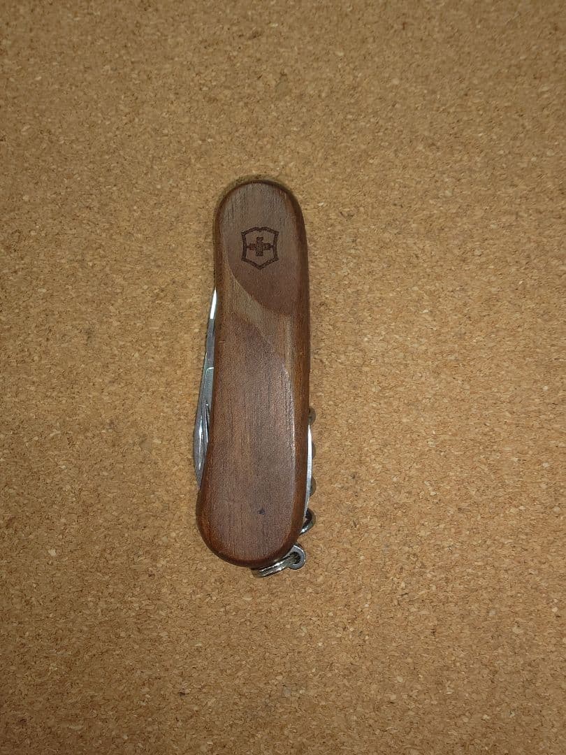 Victorinox Evogrip 900A