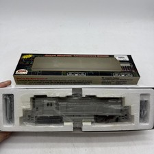 Atlas Master HO GP38 Diesel Locomotive High Nose 9143 Undecorated DCC