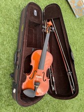 Stentor Student Standard Violin 1/2 Size with Bow and Hard Case