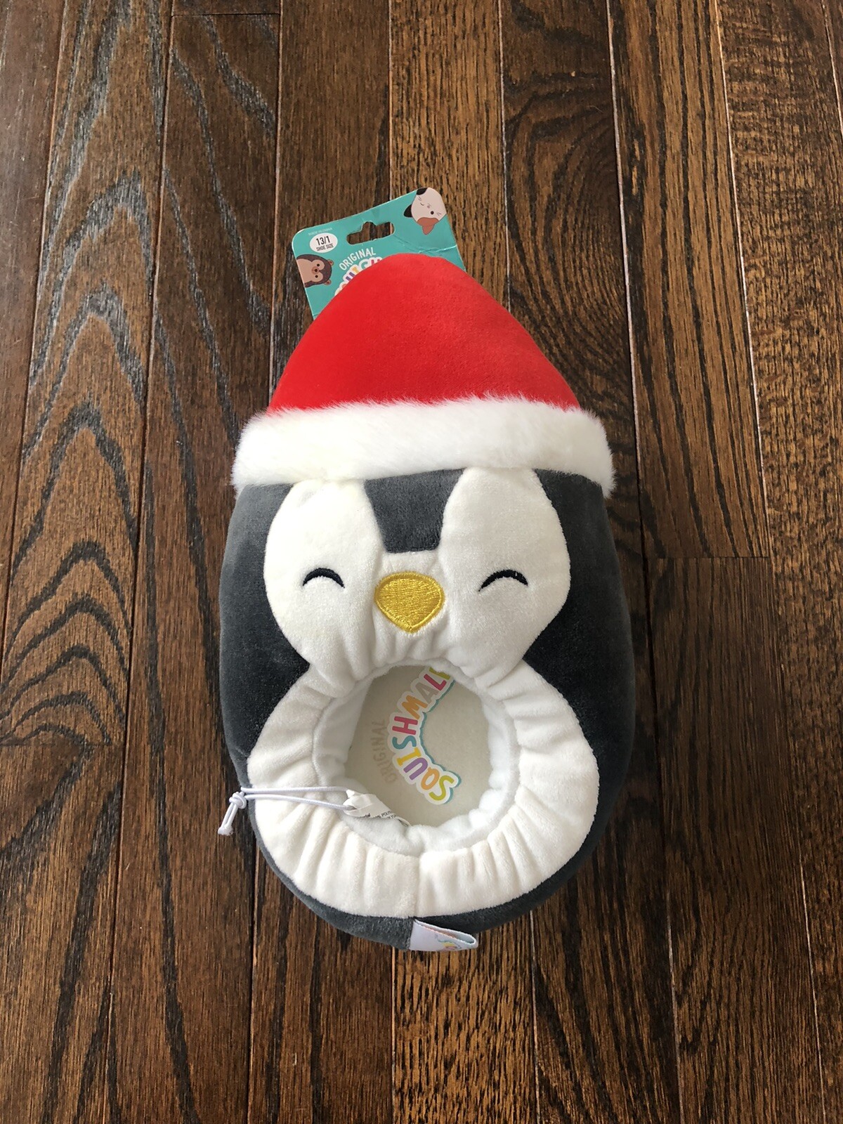 SAOLA Pantofole Squishmallows ragazzo ragazza taglia 13 pinguino con cappello Babbo Natale suola in schiuma nuove con etichette!