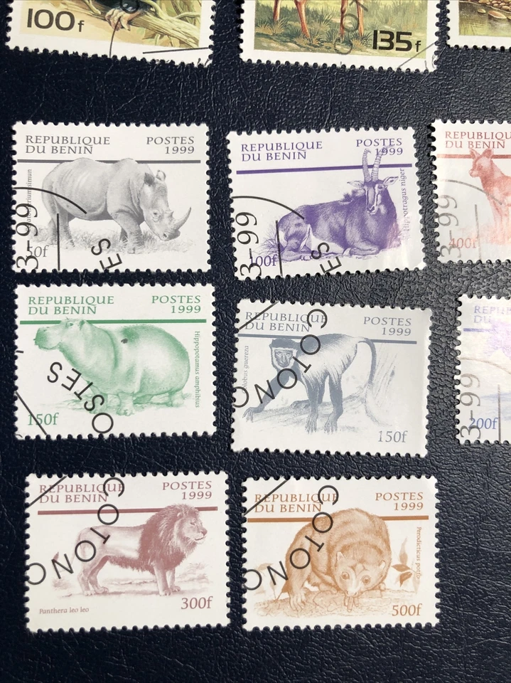 BENIN 1995-1999 - Lot Of 20 Pcs Stamps Animals Native mammals used - Image 4 of 4