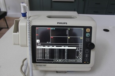 Philips SureSigns VS4 Vital Signs 863283 with Power Cord