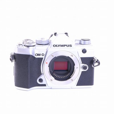 Olympus OM-D E-M5 Mark III Systemkamera (Body) silber + GARANTIE* (#A4629)