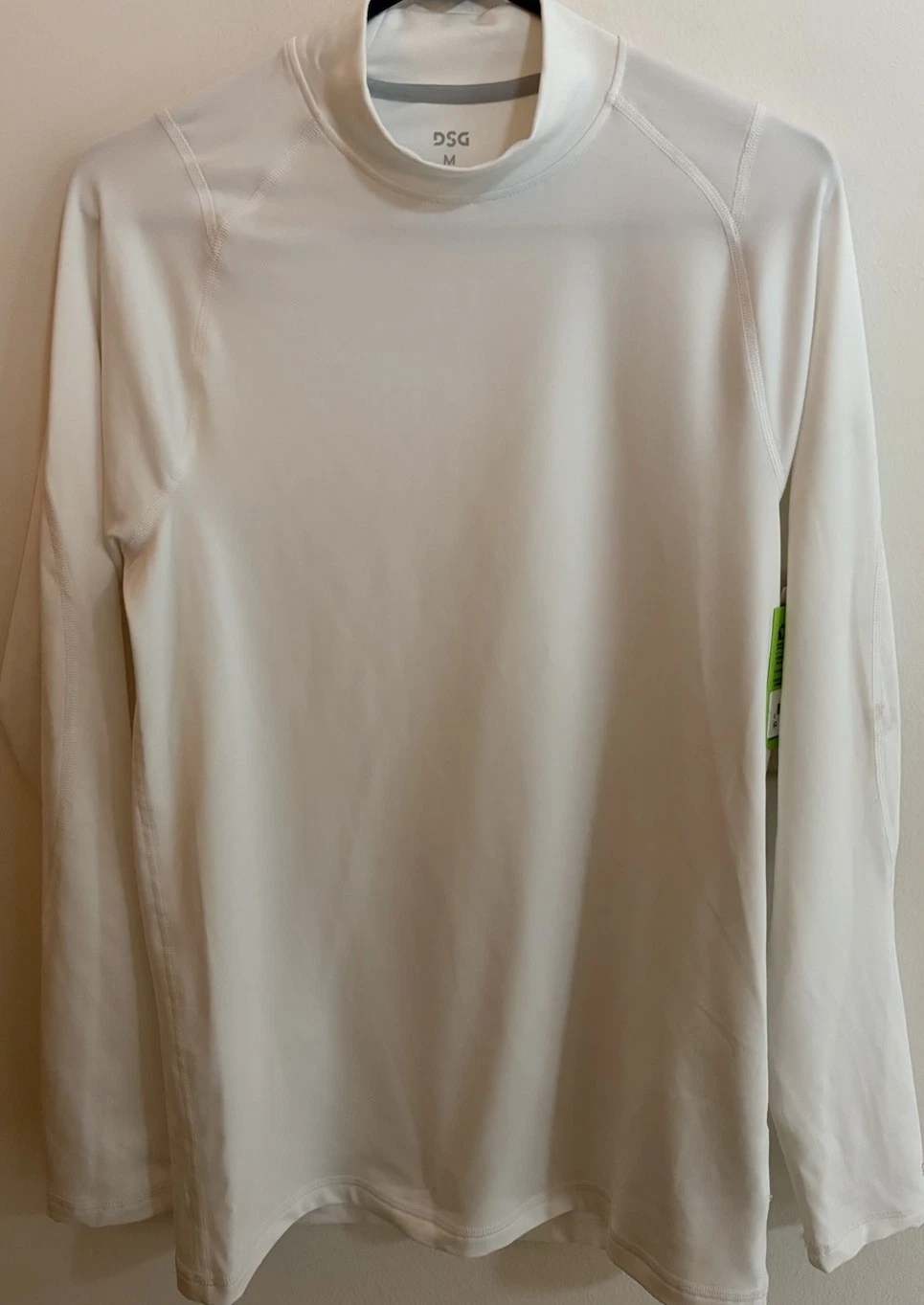 NWT DSG Cold Weather Compression Mock Neck Base Layer Top White Size Med Men’s