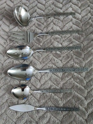 WM A Rogers Oneida Ltd Stainless Malibu Floral Lot Of 6 Serving Silverware Set