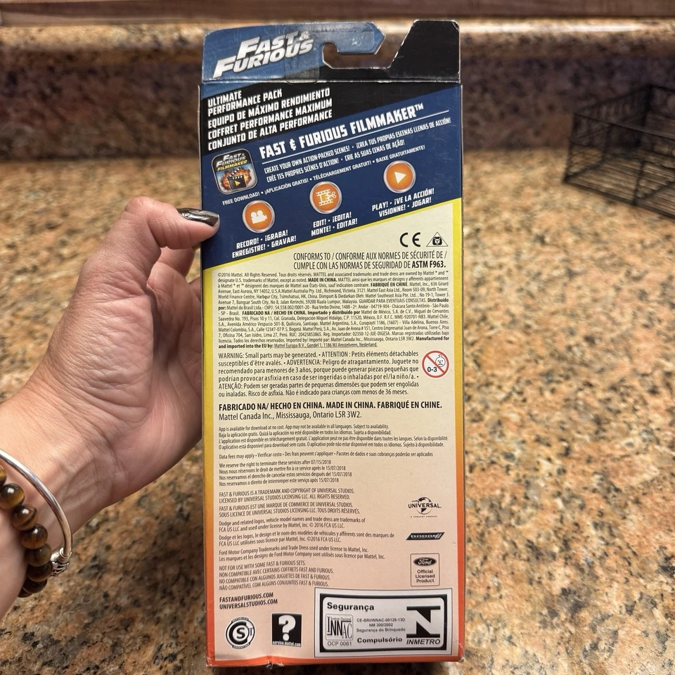 Juego de 3 coches Fast and Furious Ultimate Performance Pack FCG03 Foto 3 de 4