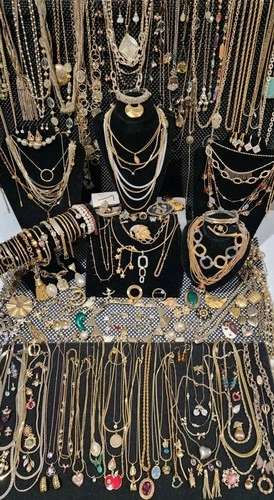 Huge Estate Jewelry Lot -Gold tone- Craft/Wear Costume-8+lbs*Signed/High-end