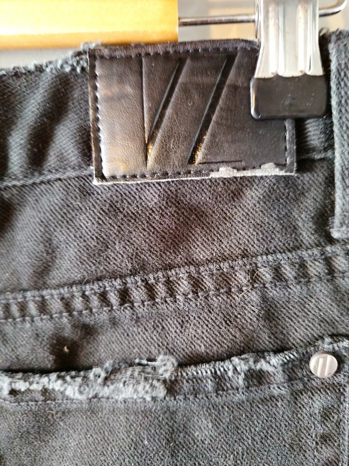 Pantalones cortos de mezclilla VON ZIPPER negros, talla 10 nuevos con etiquetas para mujer Foto 3 de 4