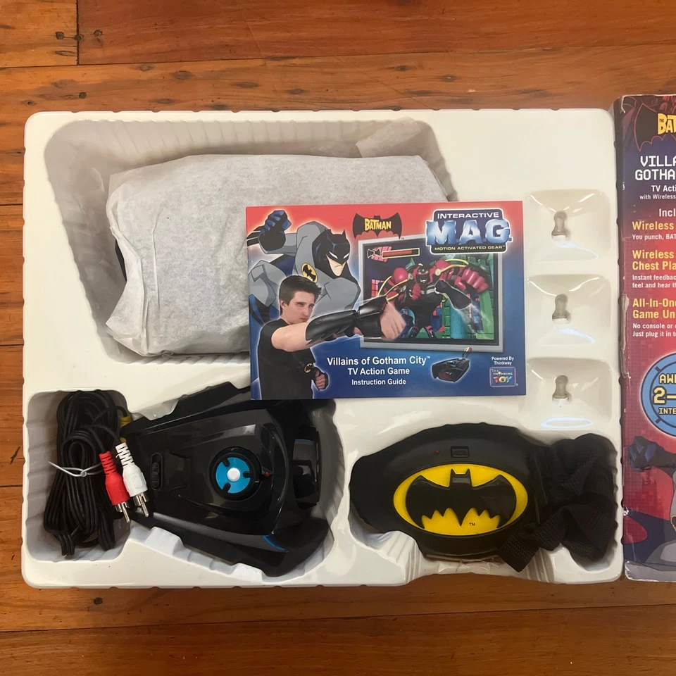 Batman Villains of Gotham City Juego de Acción TV Inalámbrico 2005 Interactivo - RARO Foto 3 de 3