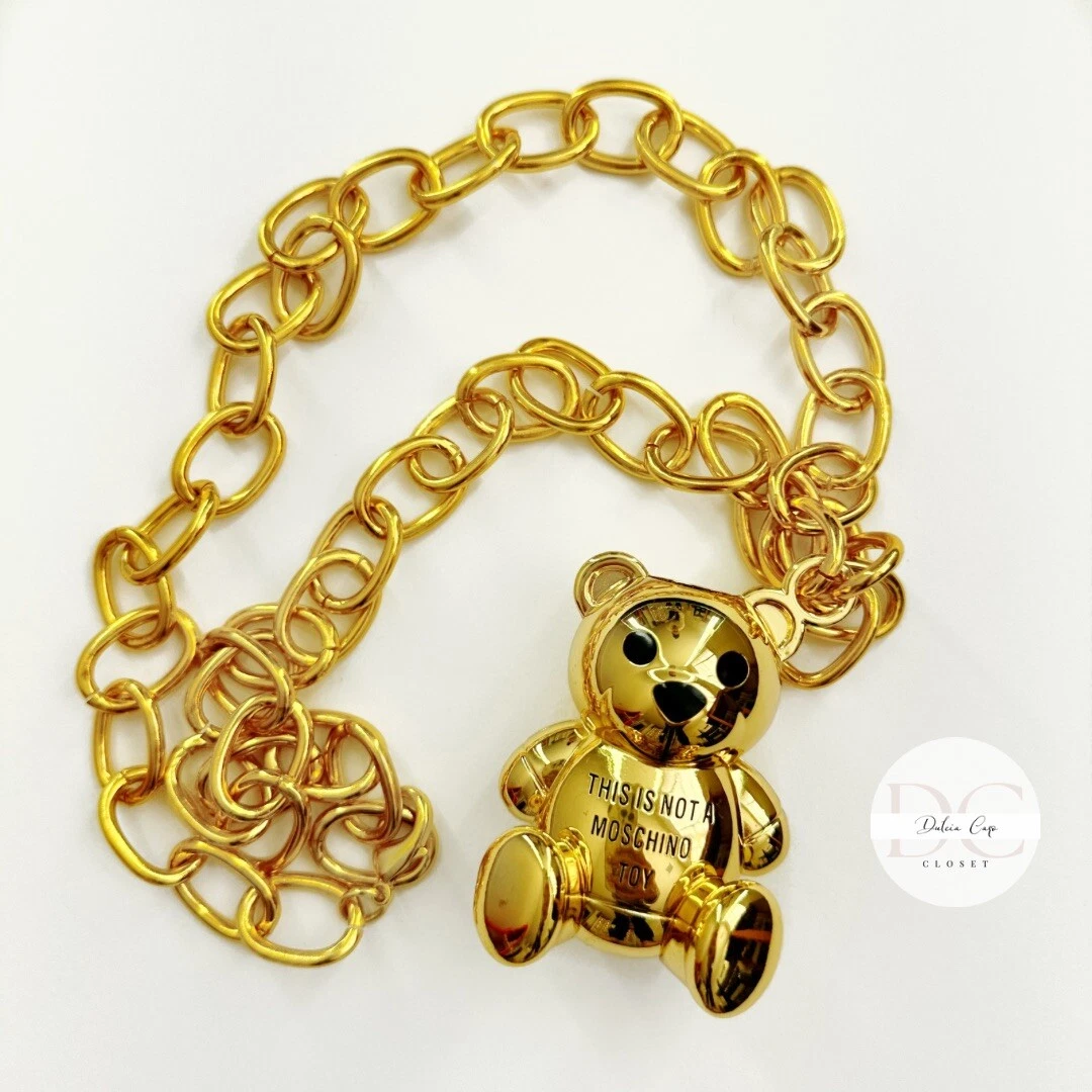 Moschino necklace 2024