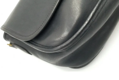 Coach 348 Black Vintage Cross Body Bag With Turnlock Closure